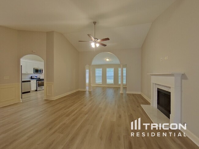 Building Photo - 507 Embassy Walk