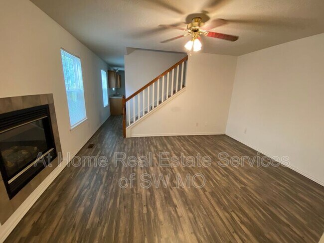 Foto del edificio - 3037 N Fremont Ave