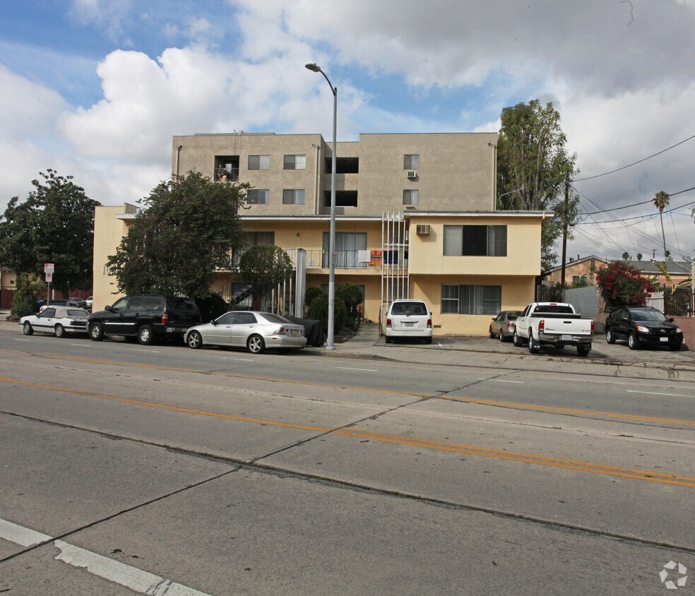 Building Photo - 1085 Myra Ave