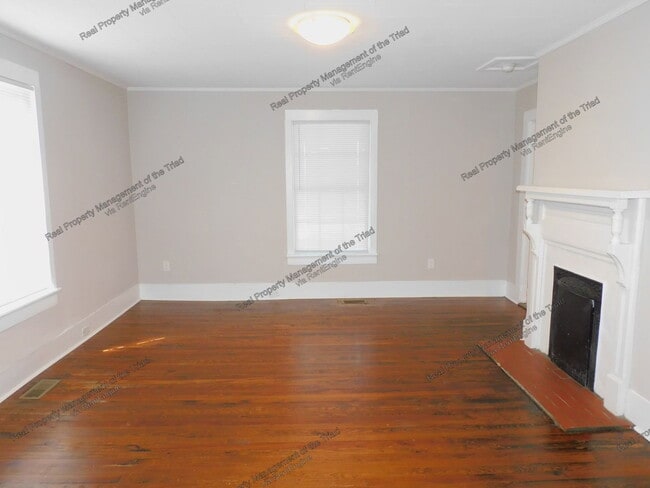 Photo - 936 Albert Street Southwest Townhome