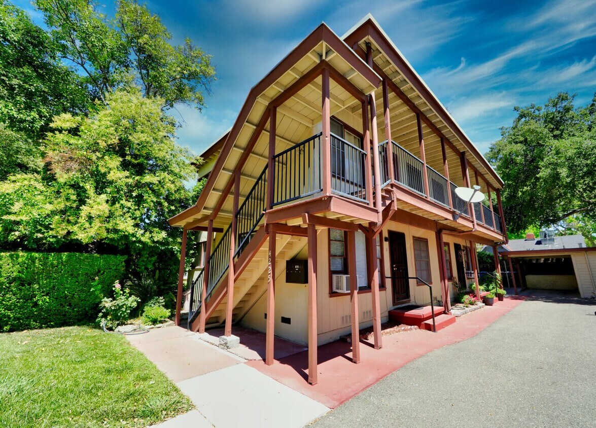 Foto principal - 4225 V St