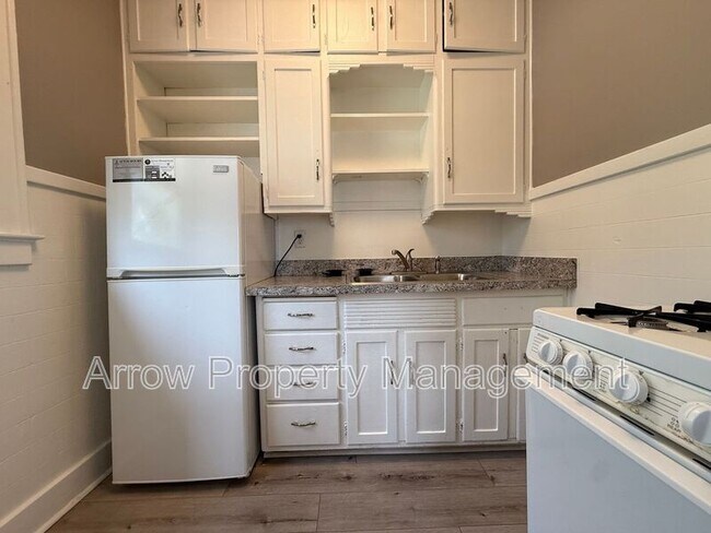Foto del edificio - 3038 Walnut Ct