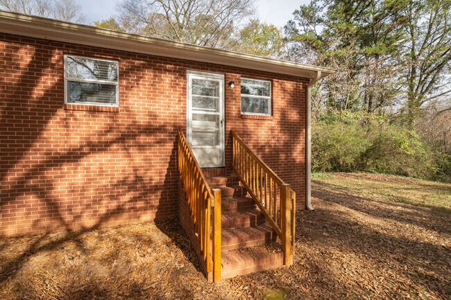 Foto del edificio - 291 9th Ave NW