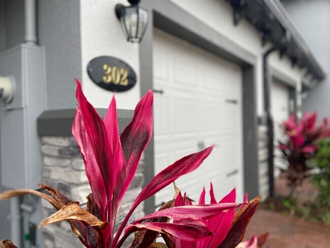 Building Photo - 3BD/2.5BA Towns at White Cedar Townhome in...