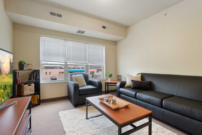 Interior Photo - The Cloud on 5th