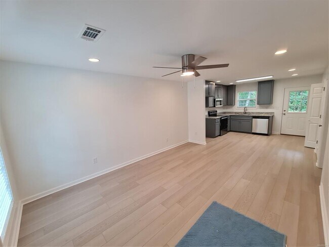 Foto del edificio - 516 N Northington St