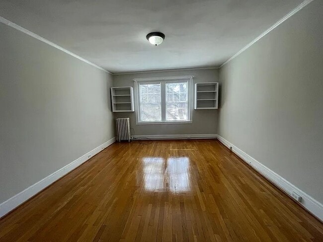 Building Photo - Cozy 2 Bedroom Apartment