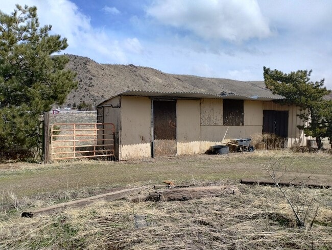 Building Photo - Bodie Road
