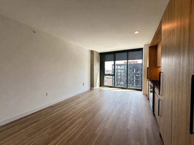 Building Photo - 230 N Ada St