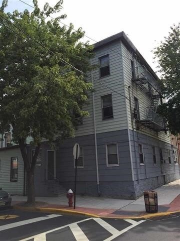 Primary Photo - 200 Bergenline Ave