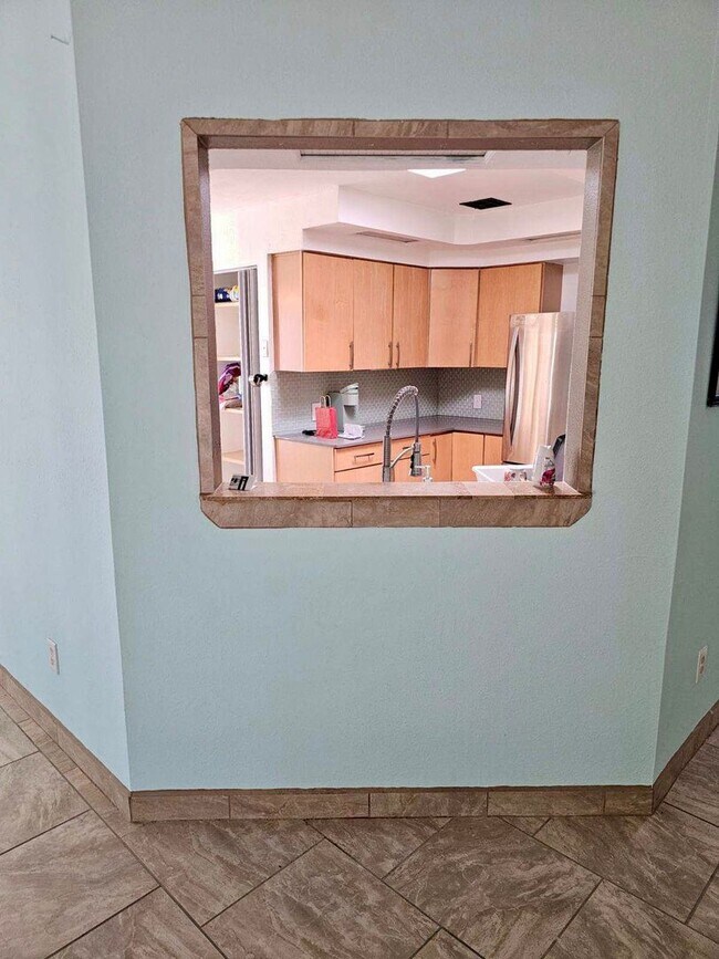Foto del edificio - 3324 Solarridge St