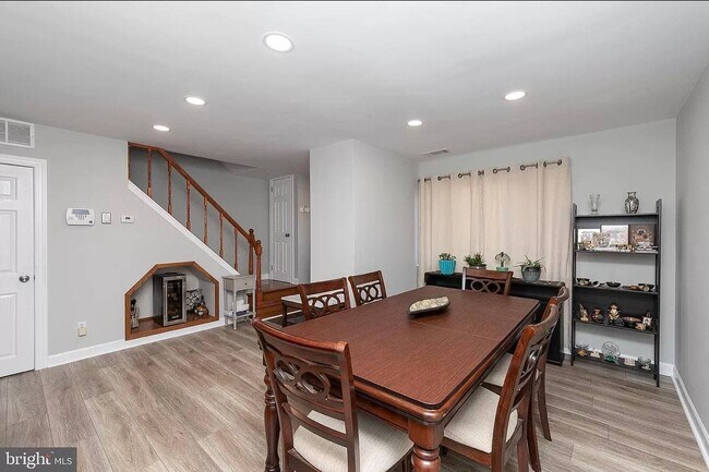 Foto del edificio - 2162 Conwell Ave