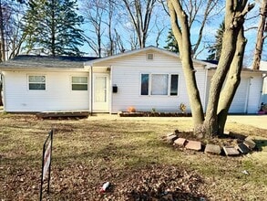 Building Photo - 119 S Dodson Dr