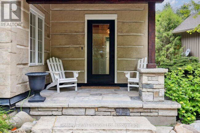 Photo du bâtiment - 118 Heritage Dr