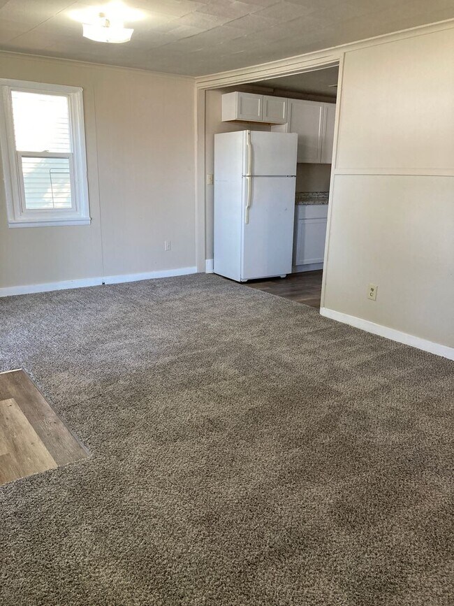 Foto del edificio - Updated 2 bedroom 1 bathroom home