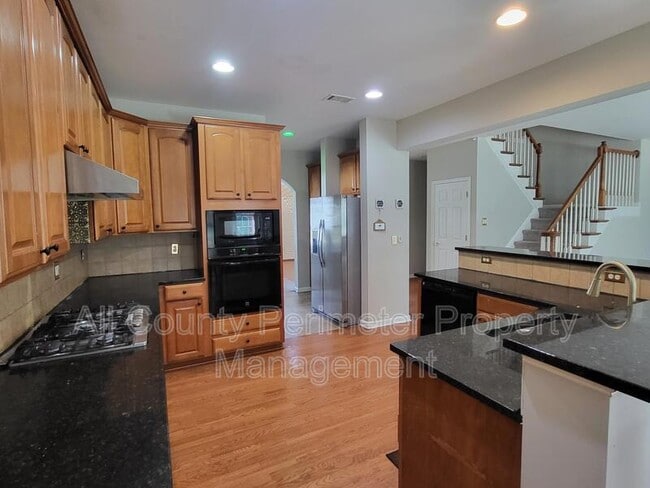 Foto del edificio - 380 Simonton Crest Dr SE