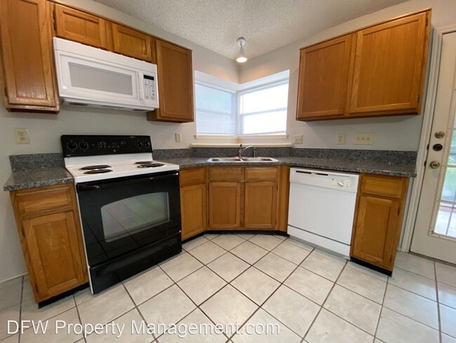 Foto del edificio - 2 br, 1 bath House - 1037 Stableway Ln