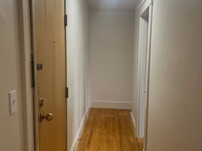 Foto del edificio - 248-250 N Main St