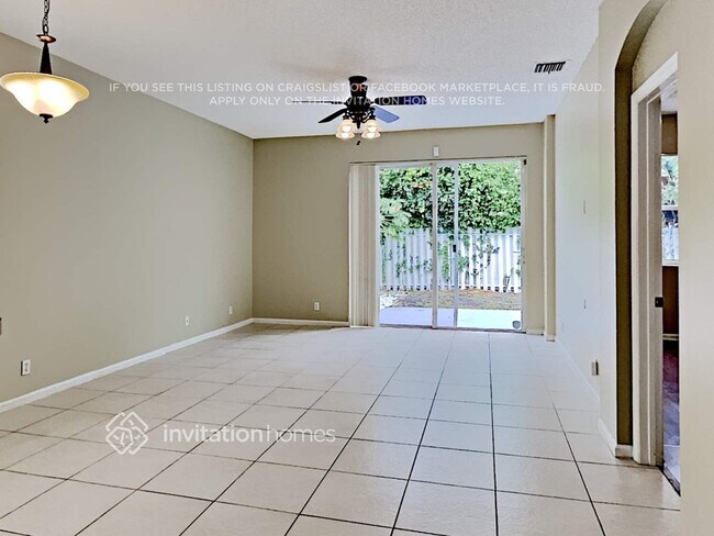 Foto del edificio - 4845 NW 20th Pl