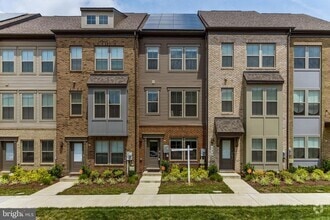 Building Photo - 141 Capital Ct