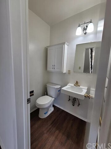 Building Photo - 7203 Lotus Ave