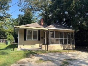 Building Photo - 953 Henry Ave
