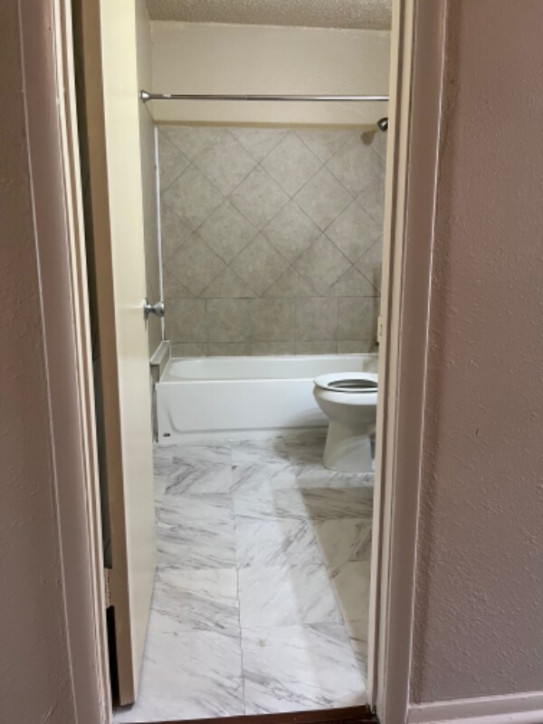 Foto del edificio - 3030 Congress Blvd