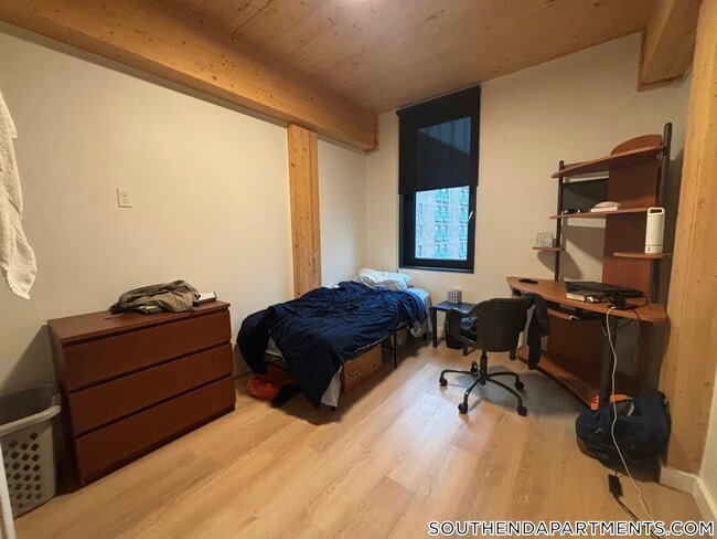 Foto del edificio - 11 E Lenox St