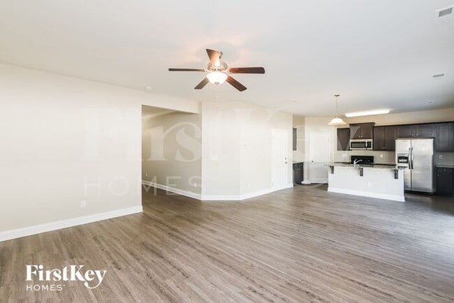 Foto del edificio - 9014 Evans Woods Dr