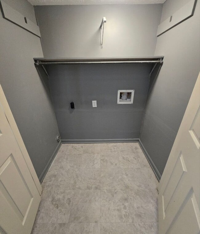 Building Photo - 5304 Whisperwood Ct