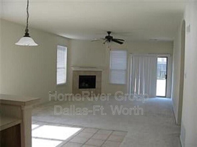 Building Photo - 2824 Park Springs Dr