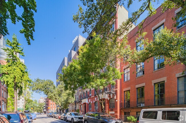105-107 E 10th St New York, NY 10003-7510 - 105 East 10th Street