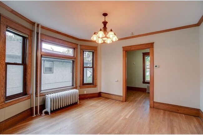 Building Photo - Charming 4 Bedroom/1.5 Bath Home for Rent