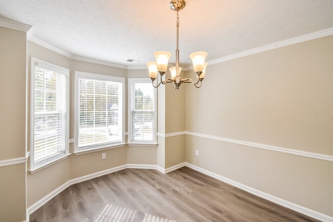 Building Photo - 4970 Promenade Dr SW