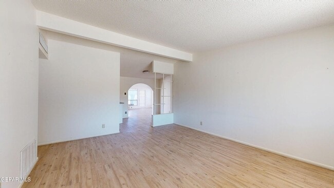 Foto del edificio - 4553 Skylark Way