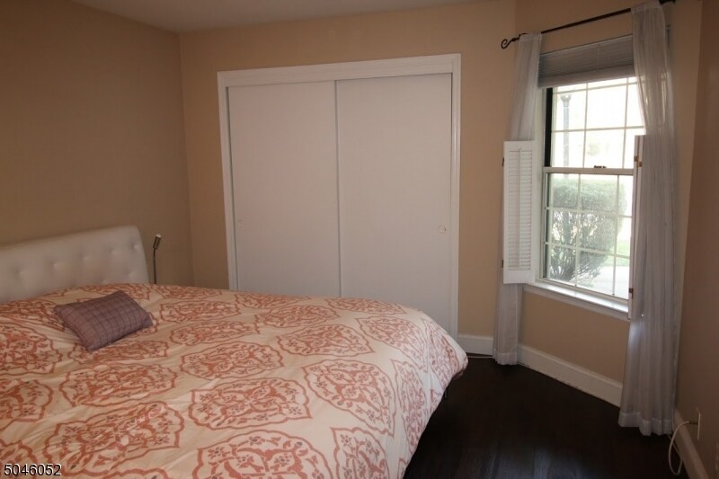 Building Photo - 29 Tansy Ct