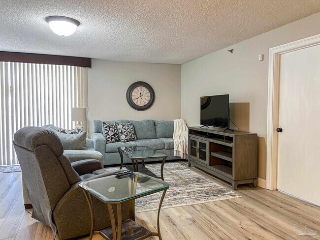 Foto del edificio - 106 Port Royal Way