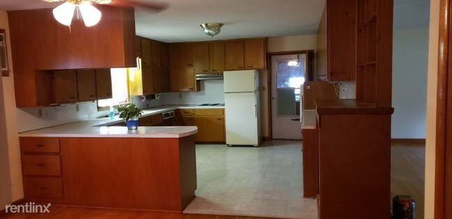 Foto del edificio - 2 br, 1.5 bath House - 407 S Miller Rd
