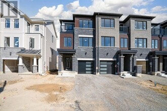 Building Photo - 12 Hine Rd