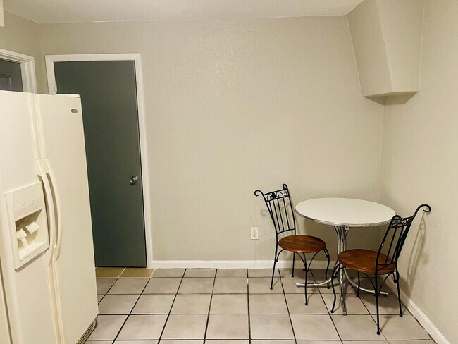 Foto del edificio - 3215 E Jean St