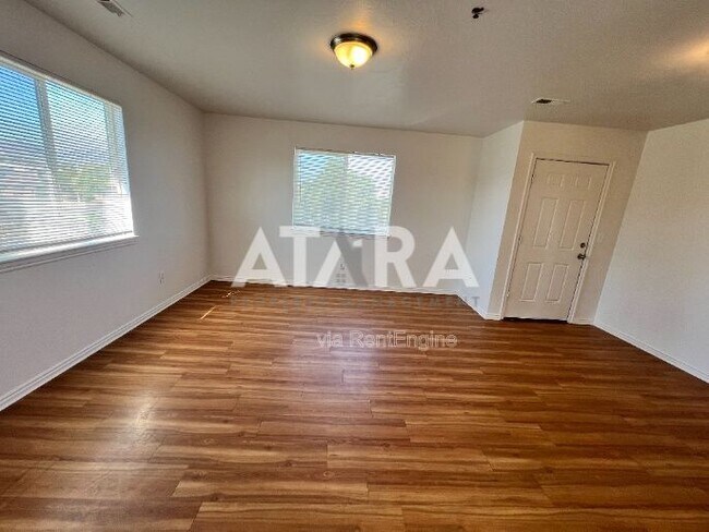 Building Photo - 4990 W 4850 S