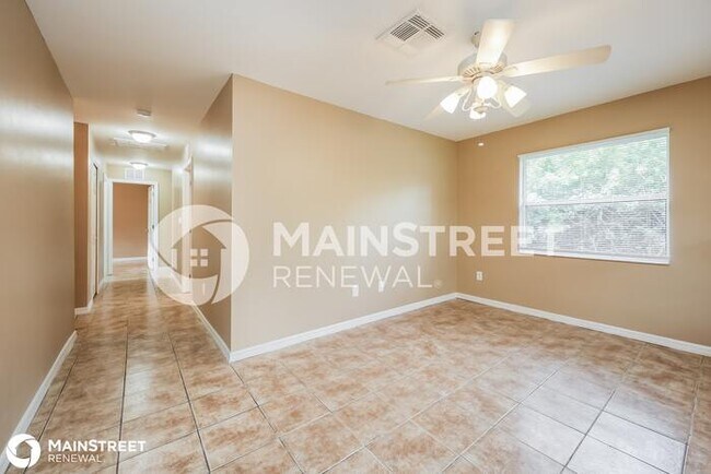 Foto del edificio - 1217 GRANT BLVD, Lehigh Acres, FL 33974