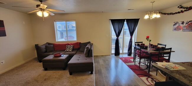 Building Photo - 1677#50 - Rahmaan, TrayV&#39;on