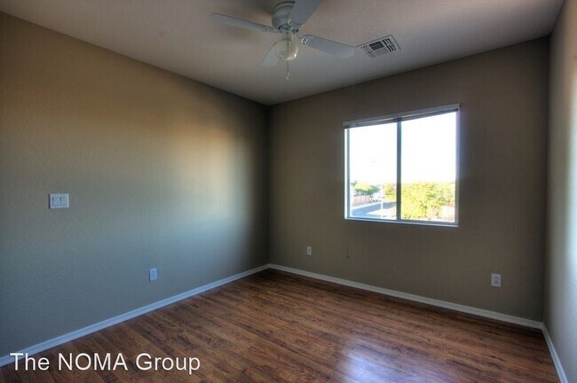 Building Photo - 3 br, 2.5 bath House - 6047 W. Encinas Ln.