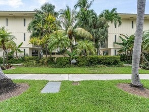 Building Photo - 255 Sunrise Dr