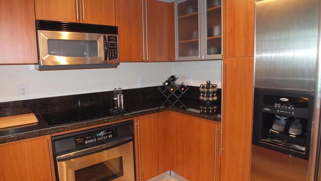 Foto del edificio - 610 Clematis St