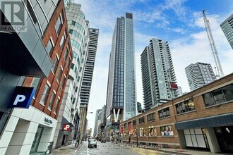 Building Photo - 357 King St W