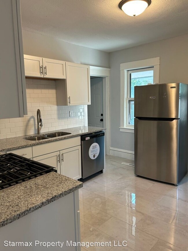 Foto del edificio - 3 br, 2 bath House - 2245 Johnson St. NE