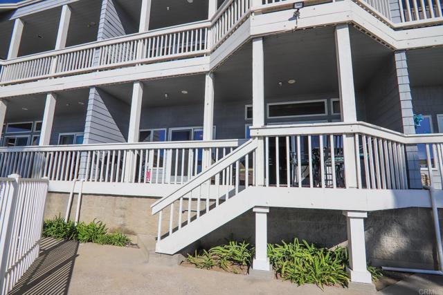 Foto del edificio - 111 Sequoia Ave