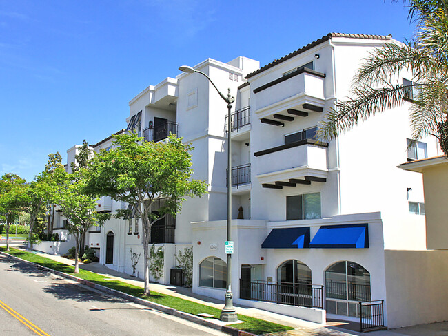 Foto del edificio - 10560 Santa Monica Blvd